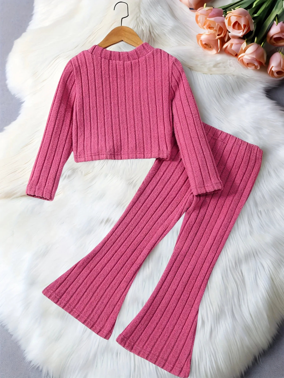 Girls' Autumn Casual Outfit: Girls' Round-Neck Long-Sleeve Top + Flared Long Pants Two-Piece Set, Children's Rose Red Butterfly Decoration Set, Suitable for Girls Aged 3-10, Versatile Clothing for Home and Outings